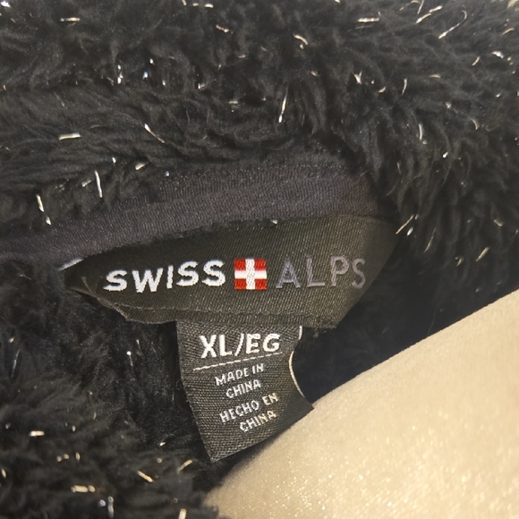 Women's Black Fleece Jacket - Picture 2 of 8